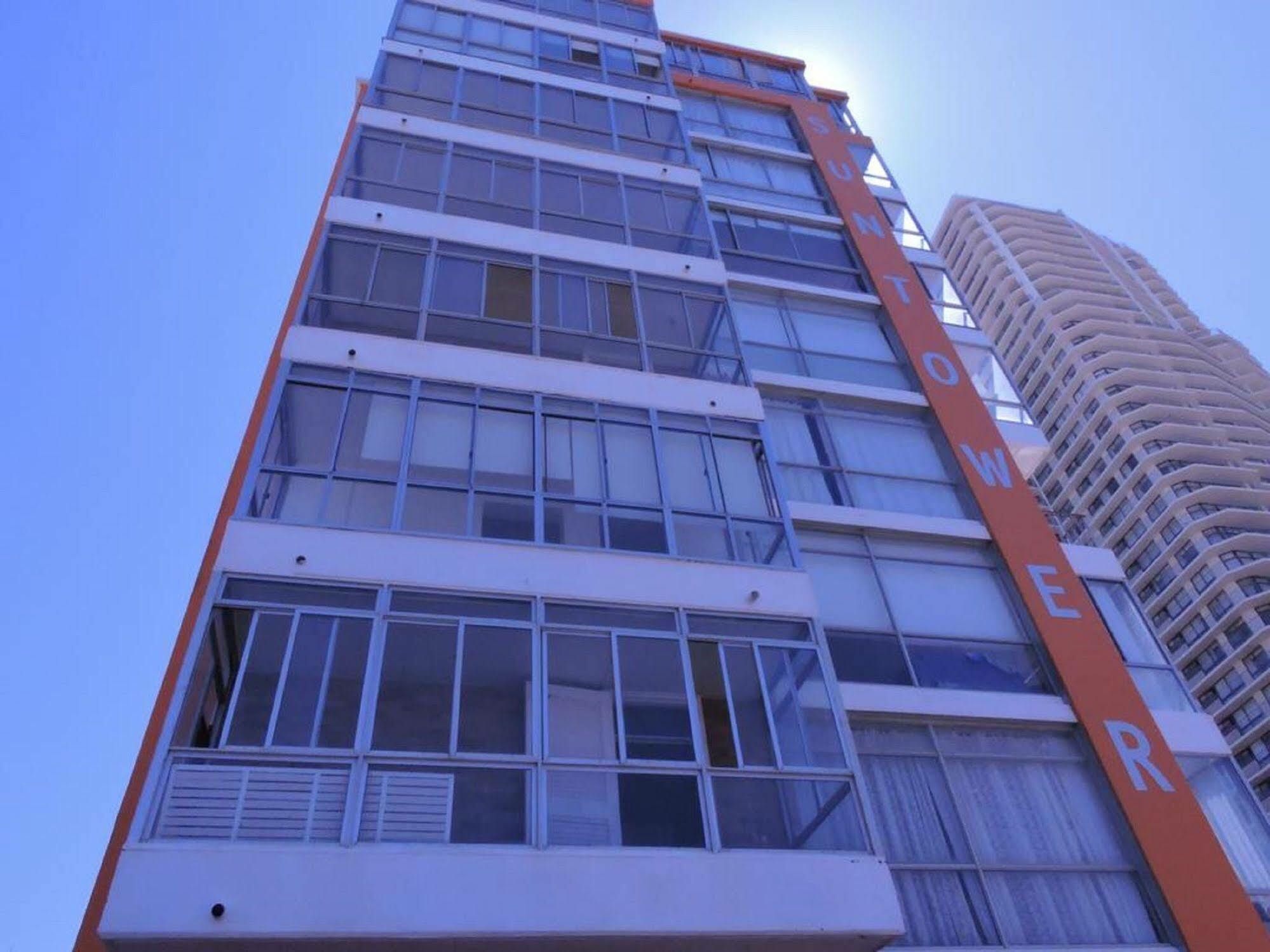 Suntower Holiday Apartments ゴールドコースト エクステリア 写真